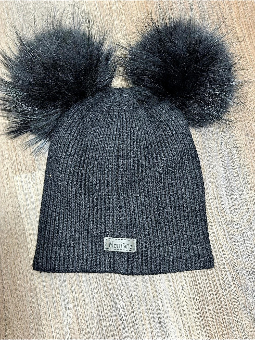 New Manière Racoon Fur Double Pom Hat Black